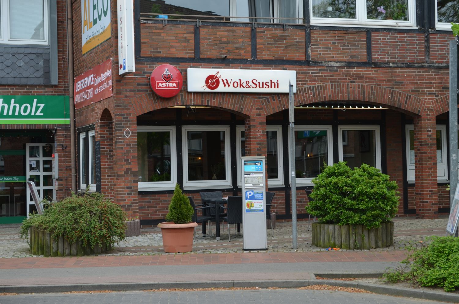 Wok & Sushi - 1 Foto - Buchholz in der Nordheide - Hamburger Str. | golocal