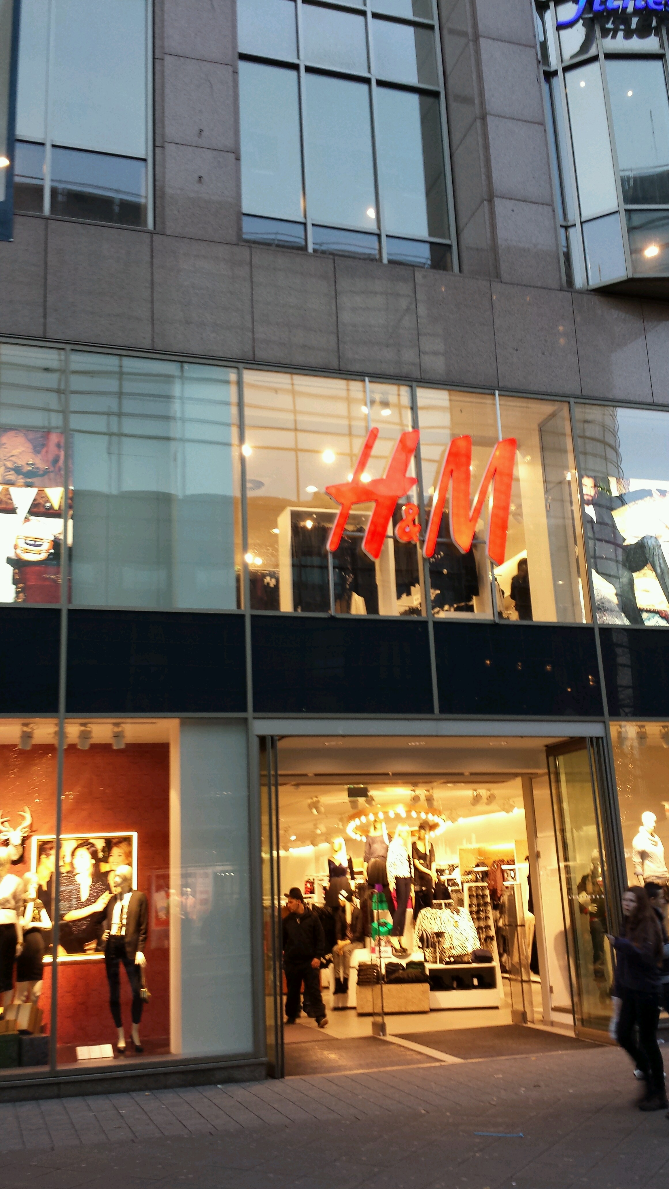 H & M Hennes & Mauritz GmbH in 30159 Hannover-Mitte
