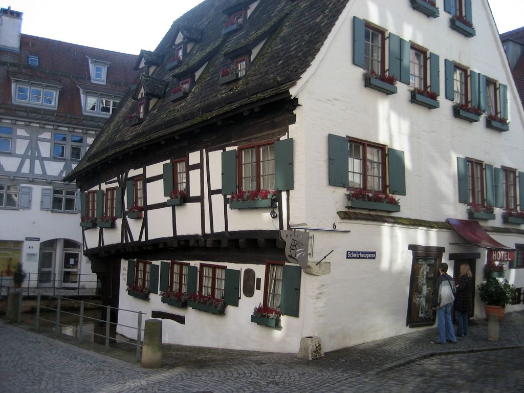 Nutzerfoto 3 "Schiefes Haus"