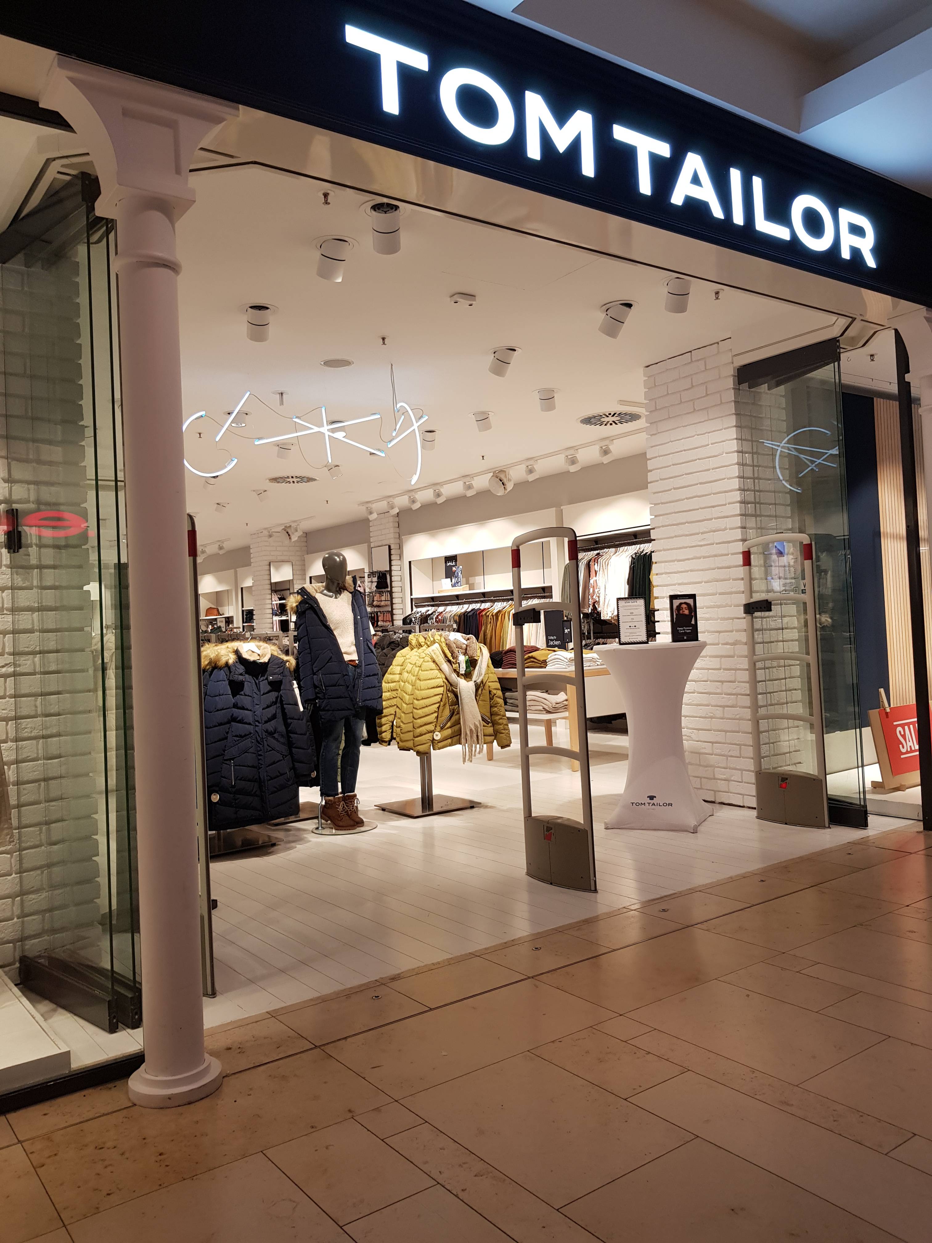 TOM TAILOR Store in 30159 Hannover-Mitte