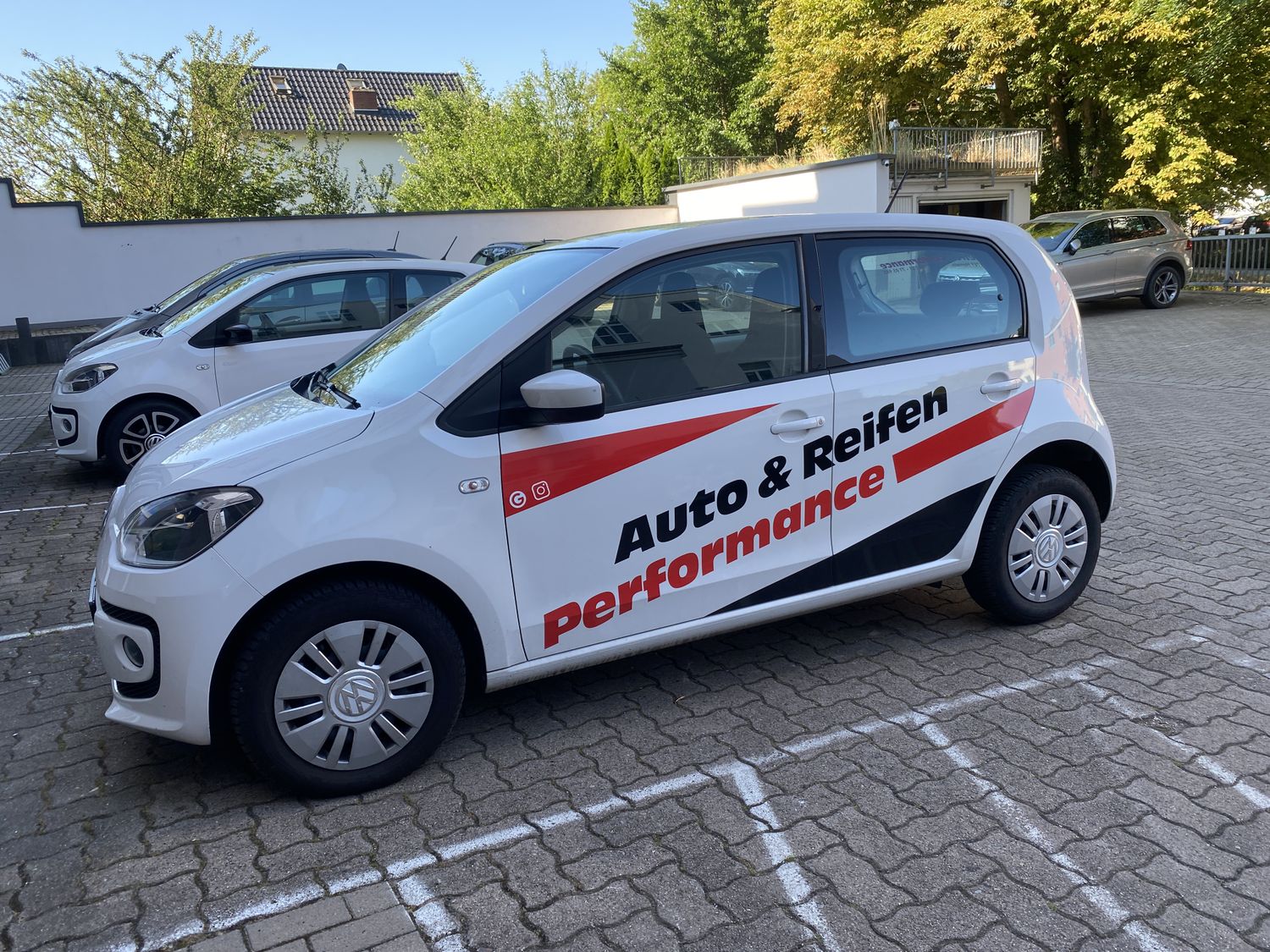 Auto & Reifen Performance - 2 Bewertungen - Hameln Südstadt - Fluthamelstr.  | golocal