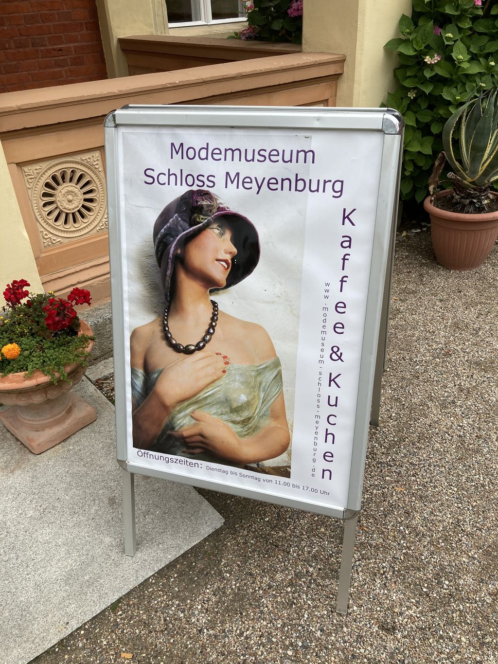 Nutzerfoto 7 Modemuseum Schloss Meyenburg e.V.