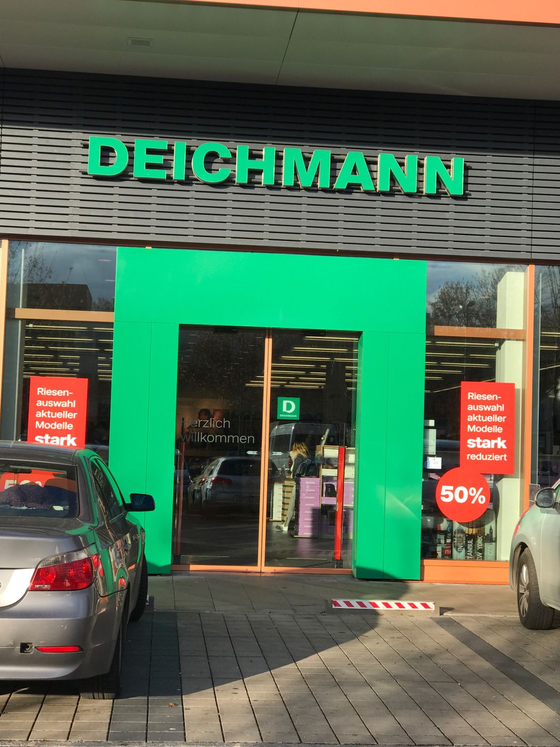 DEICHMANN - 1 Bewertung - München Freimann - Ingolstädter Straße | golocal