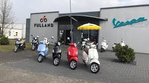 Außenansicht Fulland Vespa Store