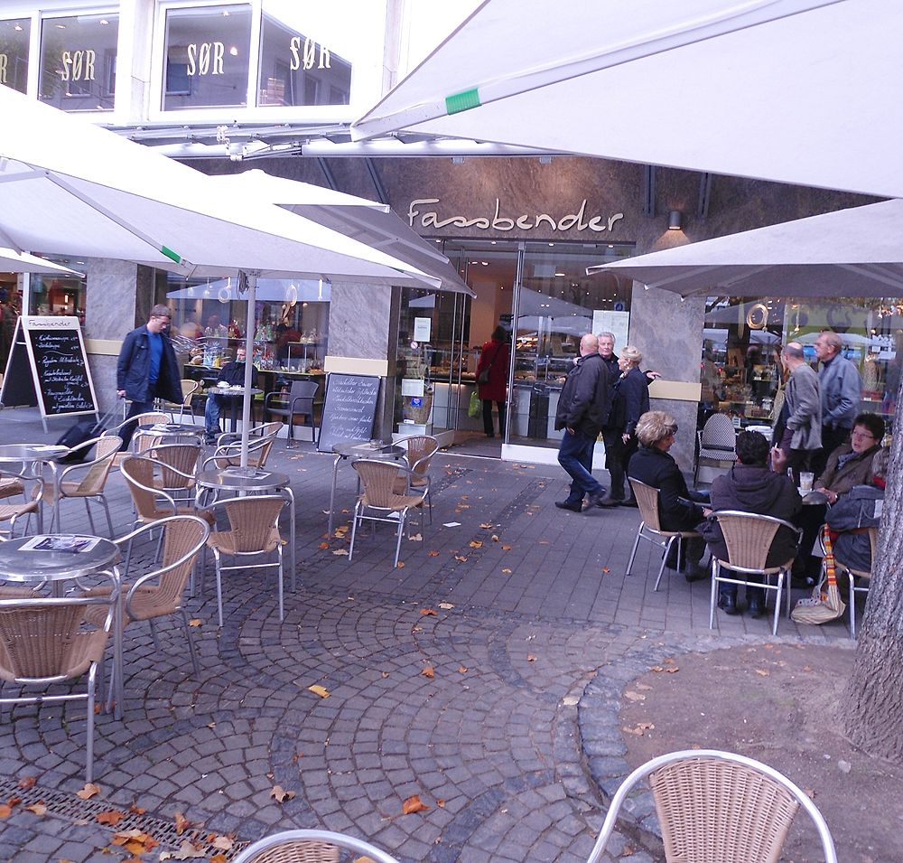 Fassbender Cafe - 5 Bewertungen - Köln Altstadt-Nord - Mittelstr. | golocal