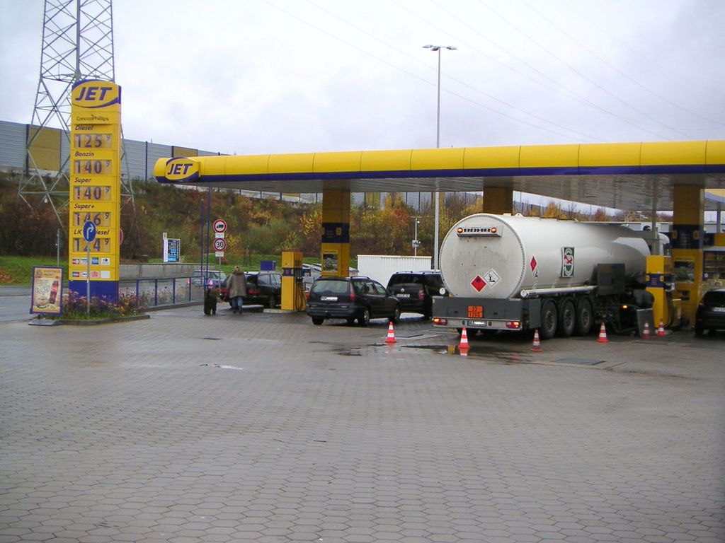 Nutzerfoto 4 Koray Karaoglu JET Tankstelle