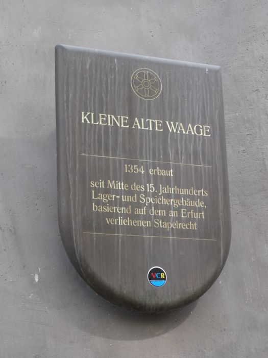 Kleine alte Waage