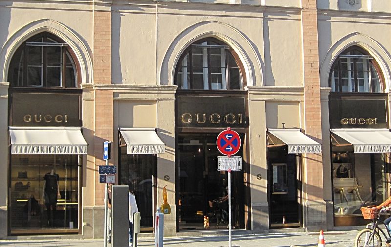 Gucci in München ⇒ in Das Örtliche