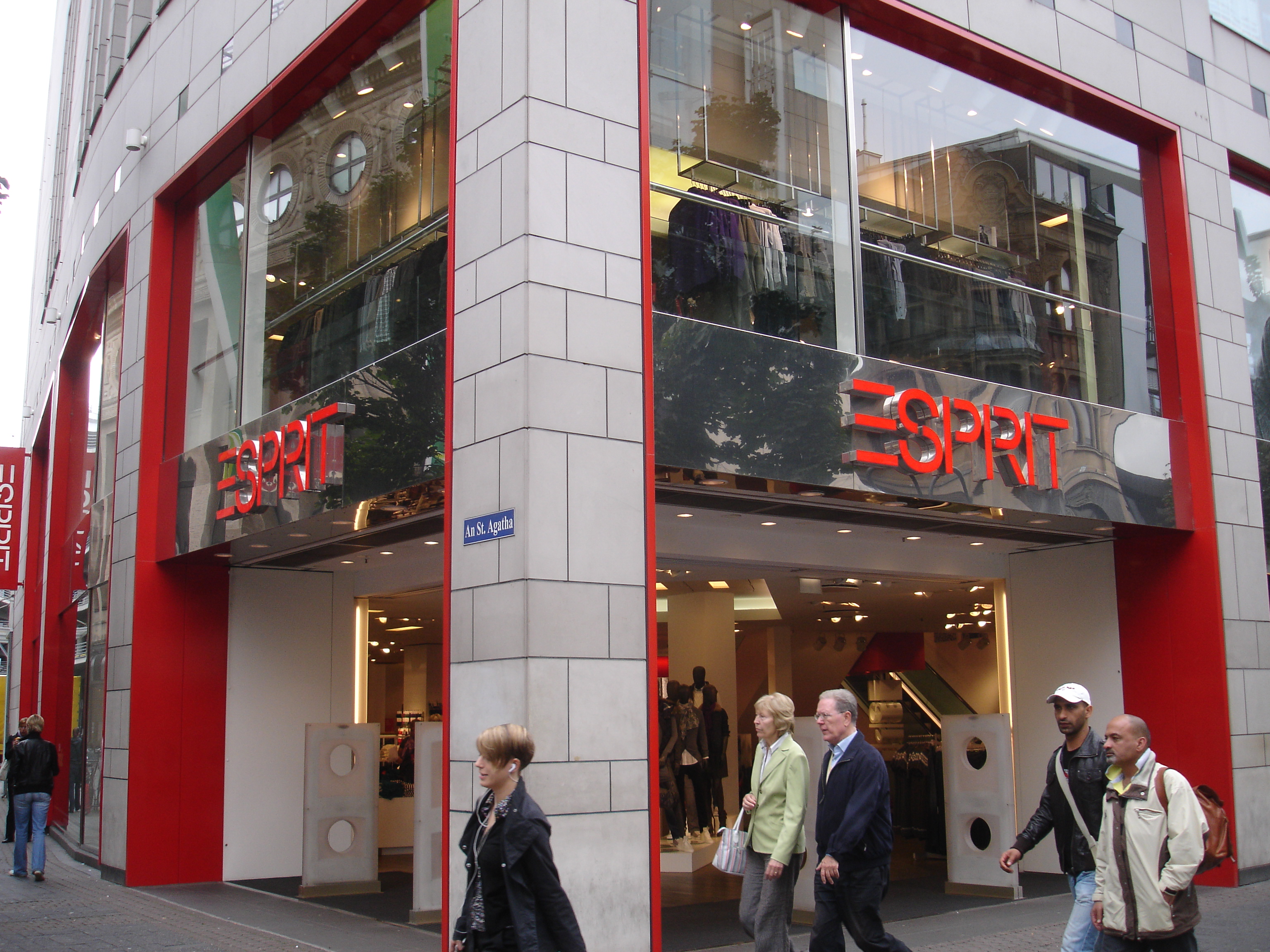 Esprit Store in 50667 Köln-Altstadt-Nord