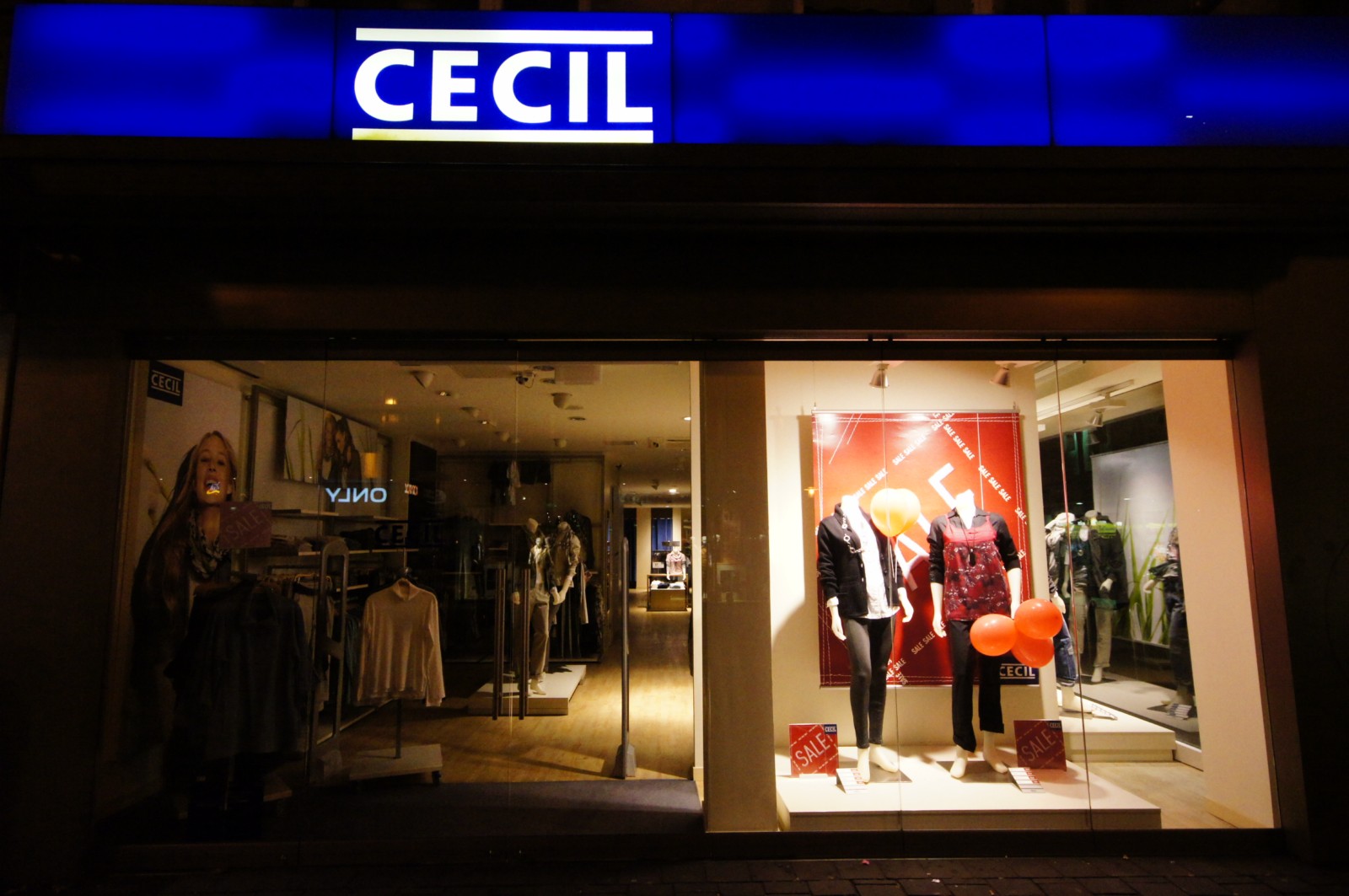 Cecil Store in 33602 Bielefeld-Mitte