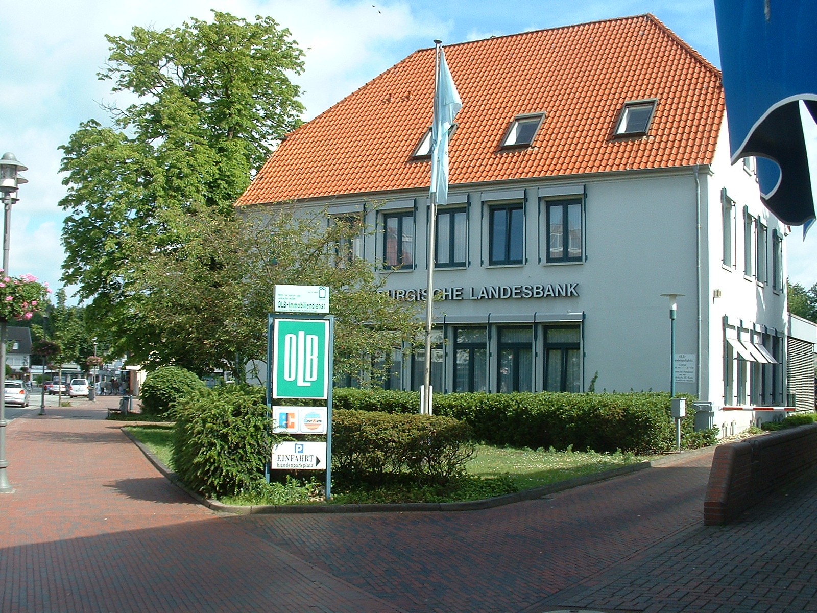 Oldenburgische Landesbank AG Filiale Bad Zwischenahn in 26160 Bad  Zwischenahn-Bad Zwischenahn I