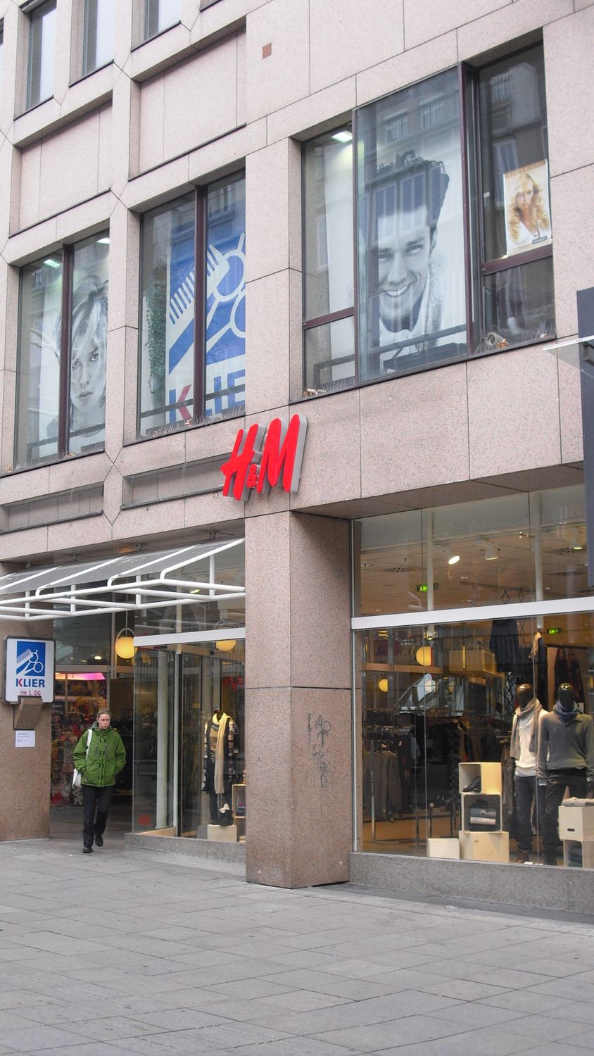 H&M Hennes & Mauritz, Königstraße 3 - 431 Bewertungen - Stuttgart Mitte -  Königstraße | golocal
