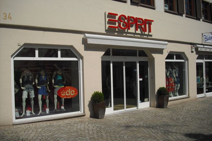 Esprit Store - 1 Foto - Rottenburg am Neckar - Königstr. | golocal