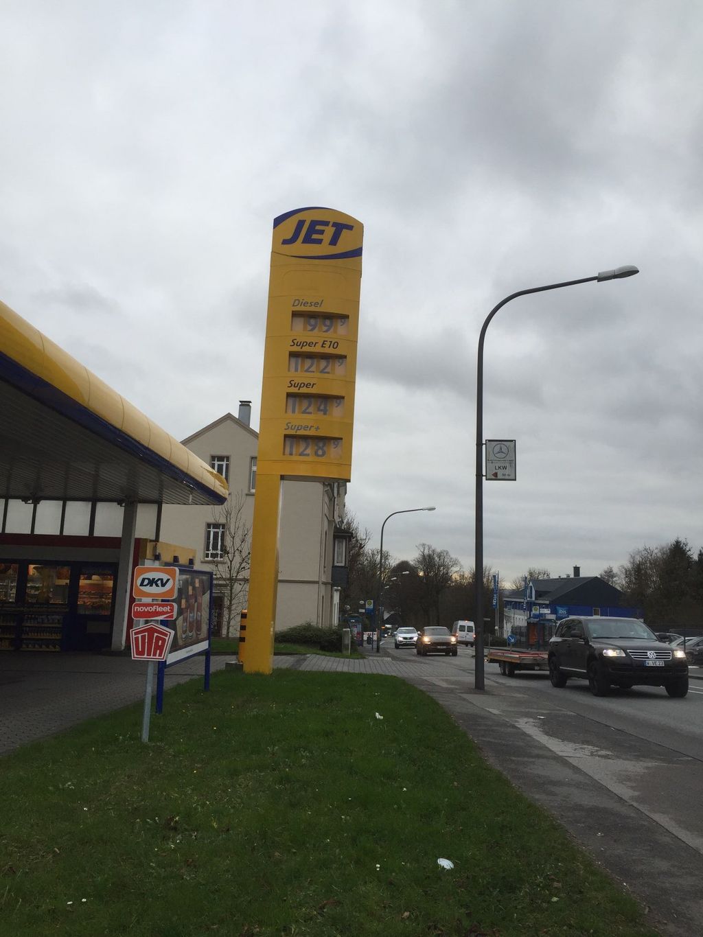 Nutzerfoto 27 JET-Tankstelle