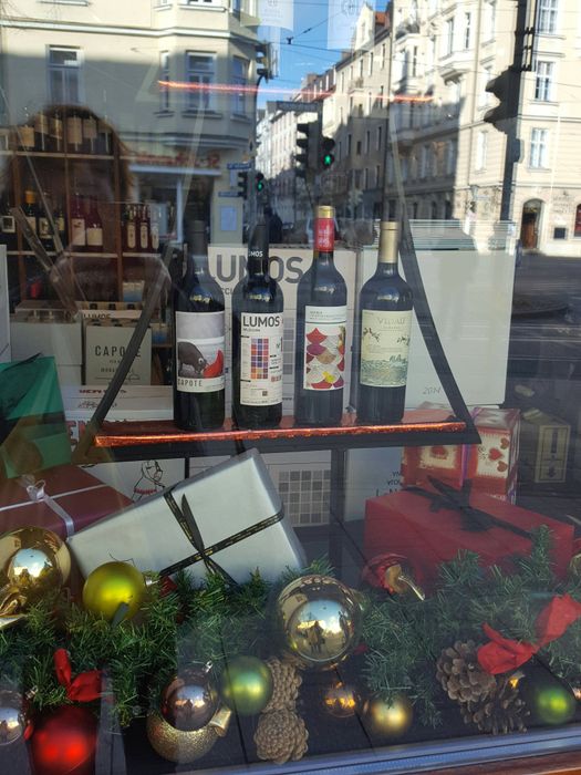 Wein & Vinos - 2 Bewertungen - München Haidhausen - Wörthstraße | golocal