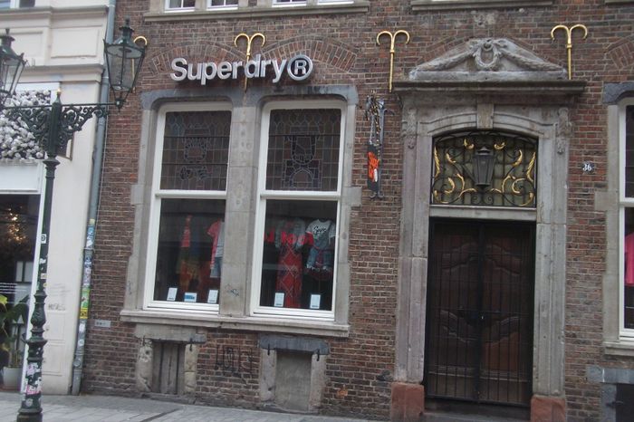 Superdry™ - 1 Foto - Düsseldorf Altstadt - Flinger Straße | golocal