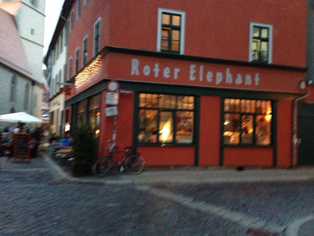 Nutzerfoto 3 Roter Elephant Café u. Restaurant