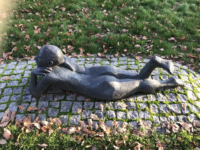 Skulpturengruppe "Havel" im Park von Schloss Ribbeck