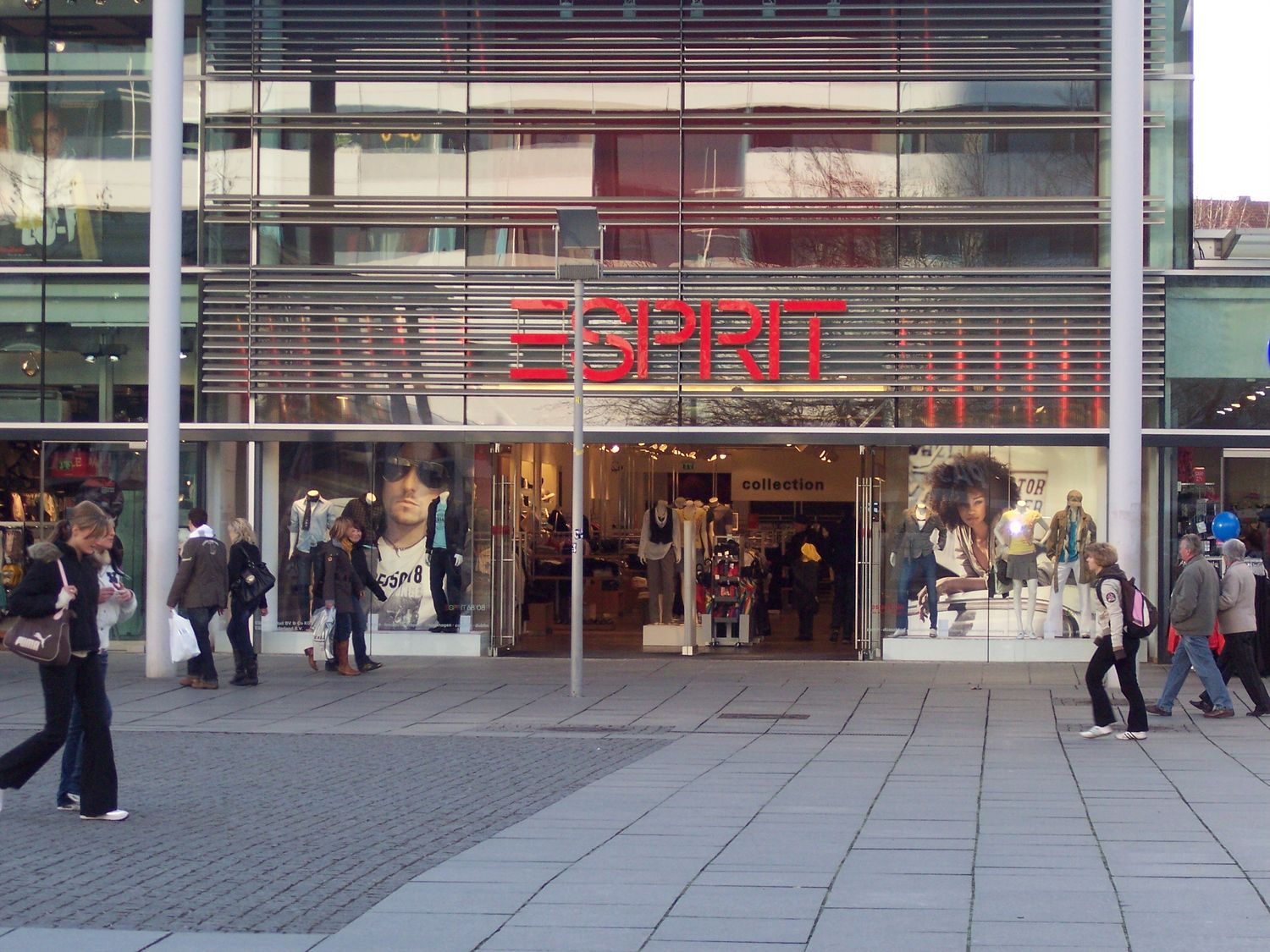 Esprit Retail B.V. & Co. KG - 5 Bewertungen - Dresden Seevorstadt-Ost - Prager  Str. | golocal