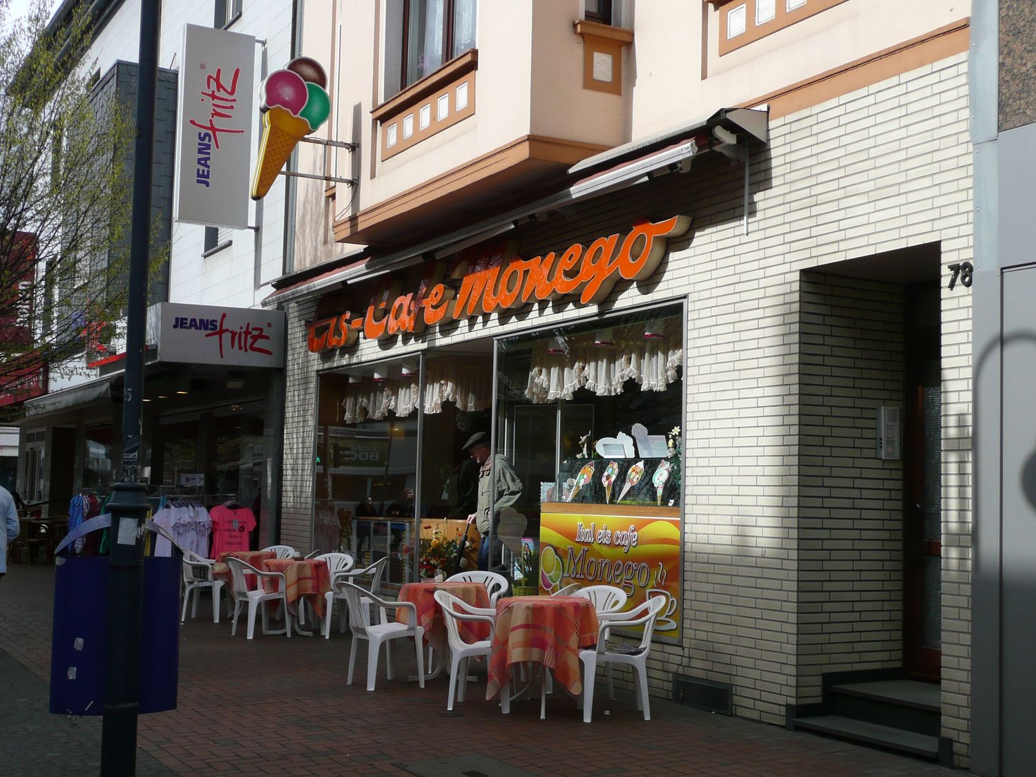 Eis-Cafe Monego - 1 Foto - Duisburg Mittelmeiderich - Auf dem Damm | golocal