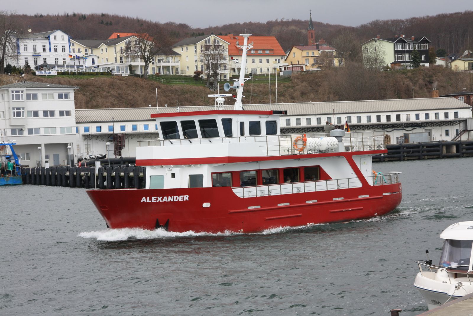 Brauns Reinhard Seetouristik in Sassnitz ⇒ in Das Örtliche