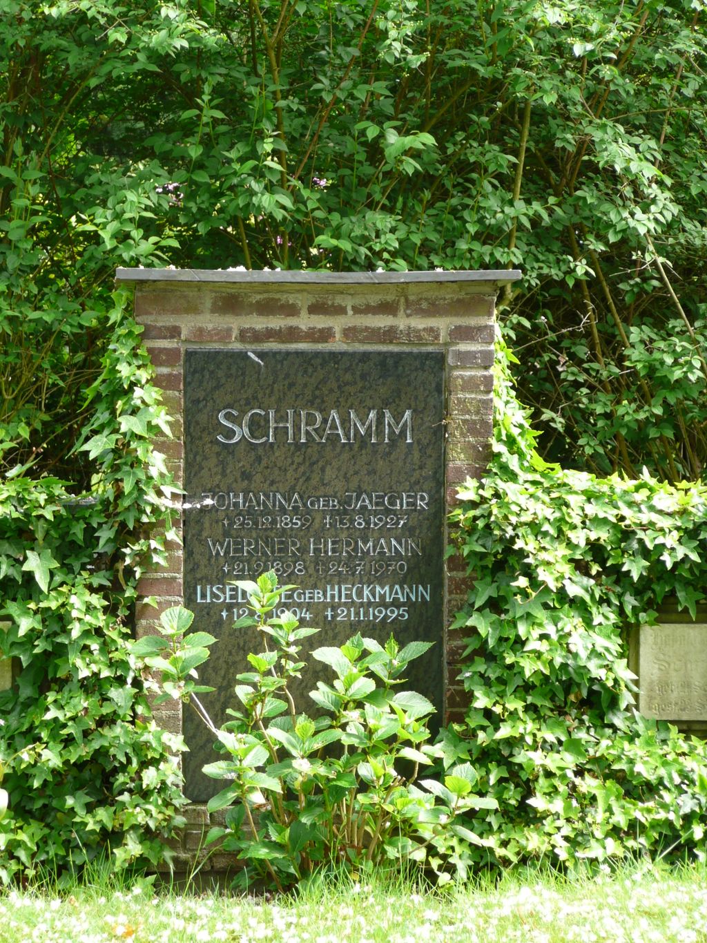 Nutzerfoto 115 Friedhof Sternbuschweg