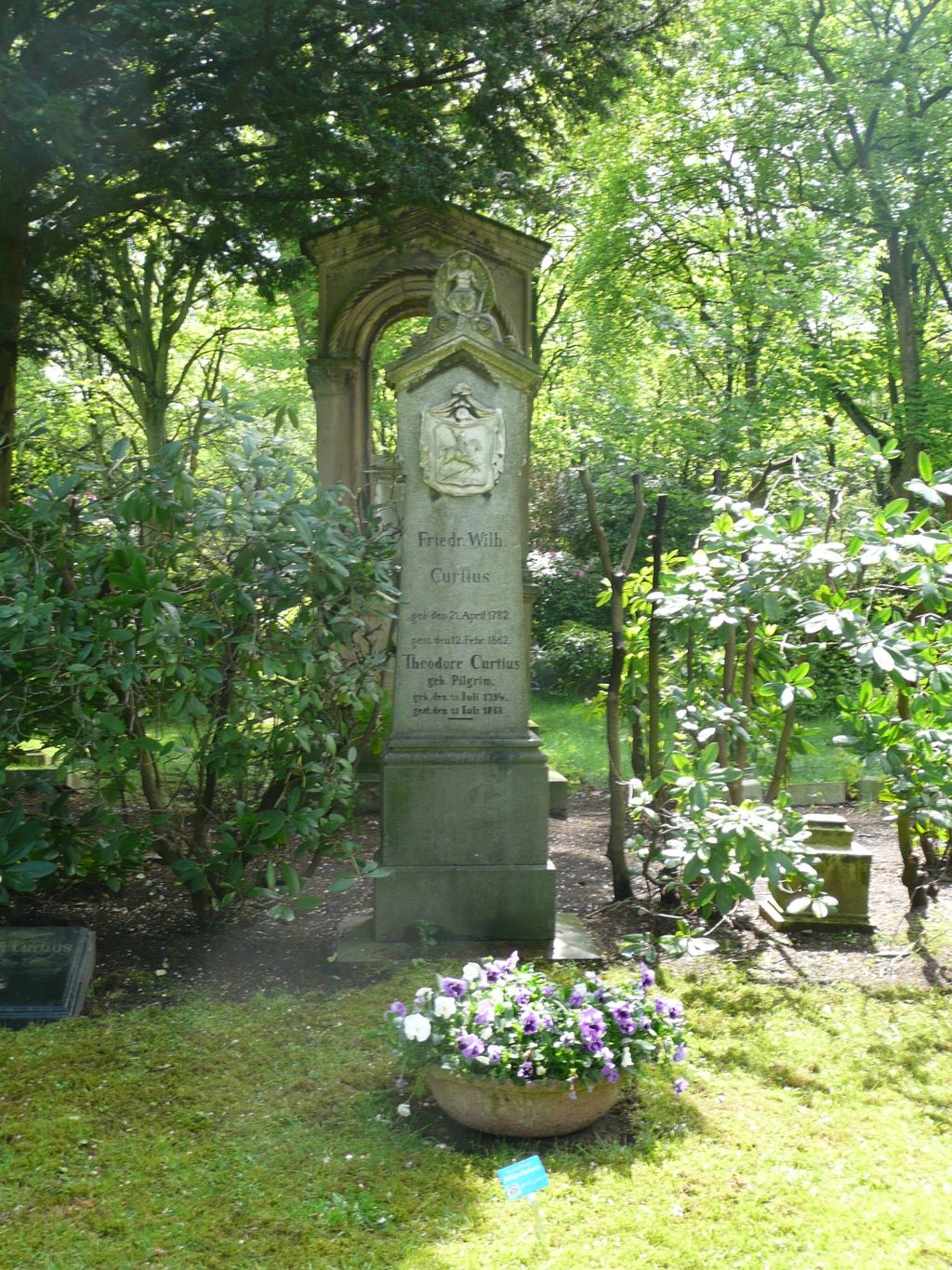 Nutzerfoto 121 Friedhof Sternbuschweg