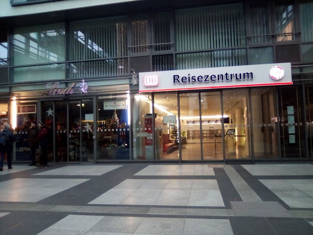 DB Reisezentrum Südkreuz - 1 Bewertung - Berlin Tempelhof -  General-Pape-Straße | golocal