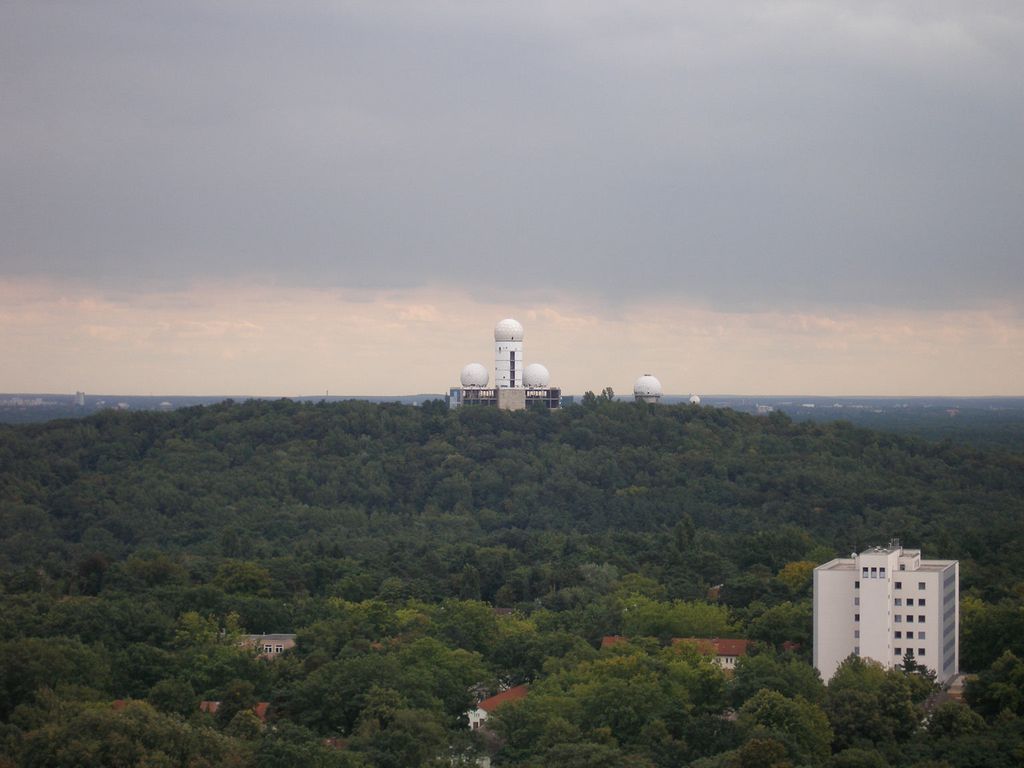 Nutzerfoto 21 Oylmpia-Glockenturm