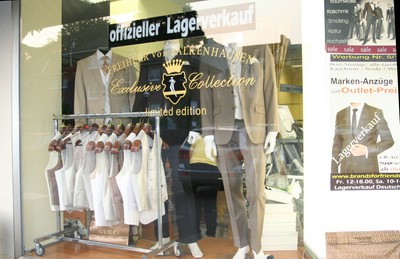 Anzug Outlet und Lagerverkauf Hochzeitsanzüge Brandsforfriends.Com in 58135  Hagen
