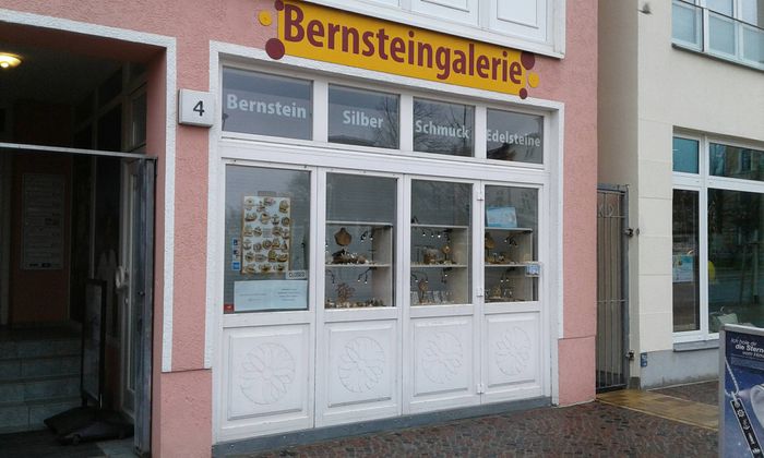 Bernsteingalerie - 1 Bewertung - Rostock Seebad Warnemünde - Am Leuchtturm  | golocal