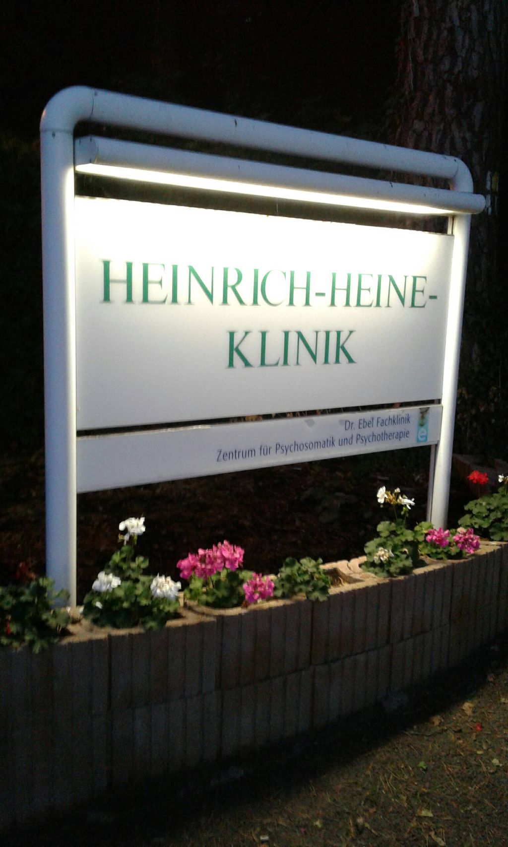 Nutzerfoto 1 Dr. Ebel Fachkliniken GmbH & Co. Heinrich-Heine-Klinik KG Fachklinik für Psychotherapie