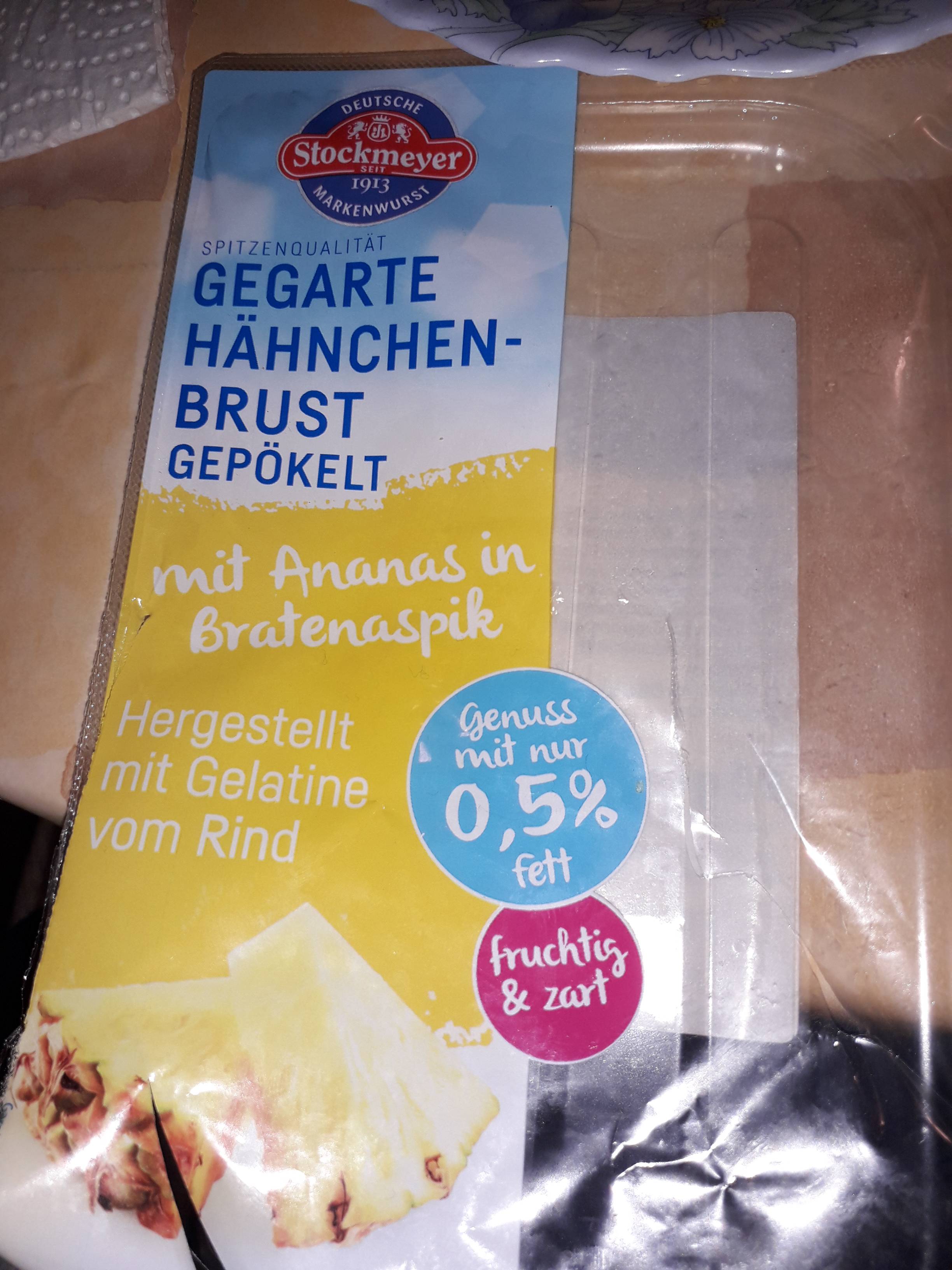 Besteht fast zur Hälfte aus Gelatine, darum so fettarm.