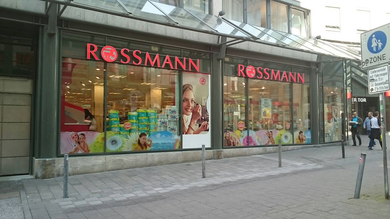 Rossmann - 1 Bewertung - Hamburg Altstadt - Spitalerstr. | golocal