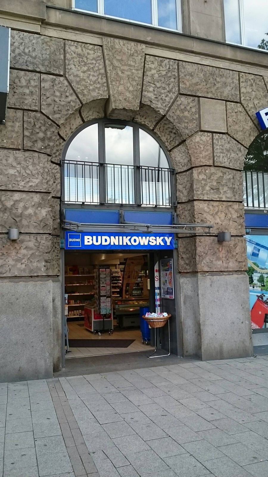 Budnikowsky Iwan GmbH & Co. KG in Hamburg ⇒ in Das Örtliche