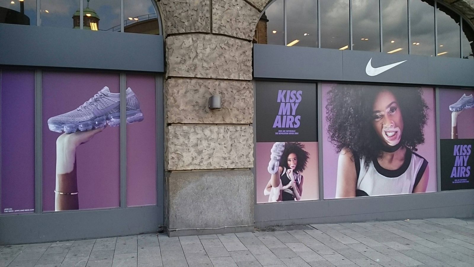 Nike Store Hamburg in Hamburg ⇒ in Das Örtliche