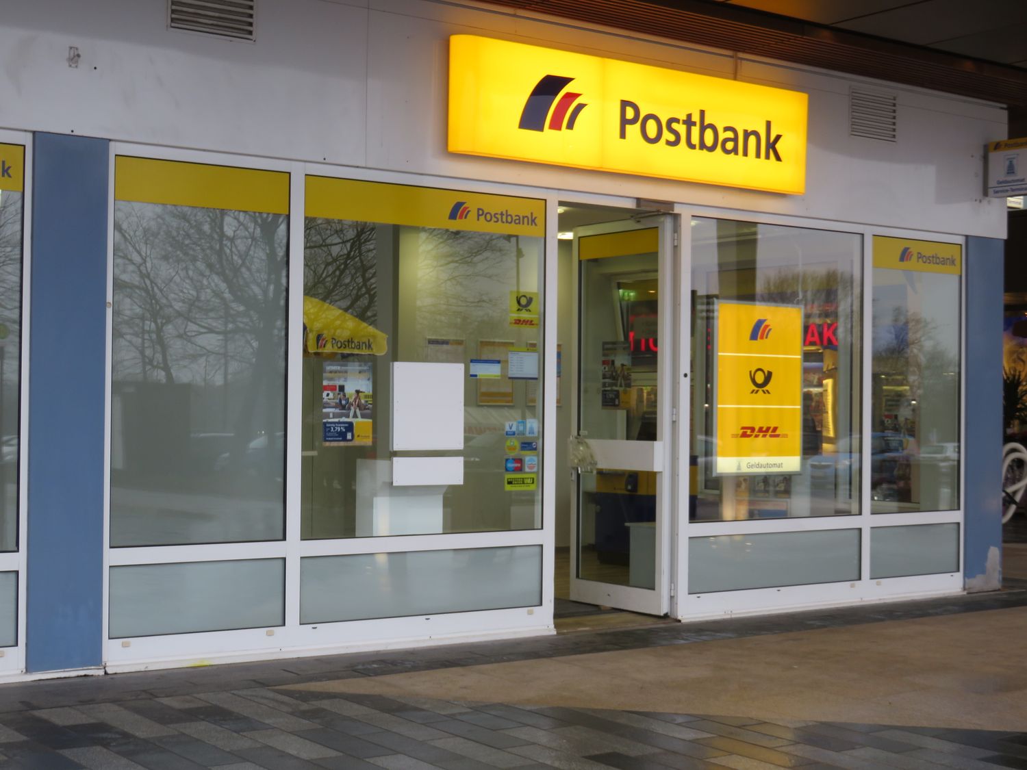 Postbank Shop im Ruhr Park - 2 Bewertungen - Bochum Harpen - Am  Einkaufszentrum | golocal