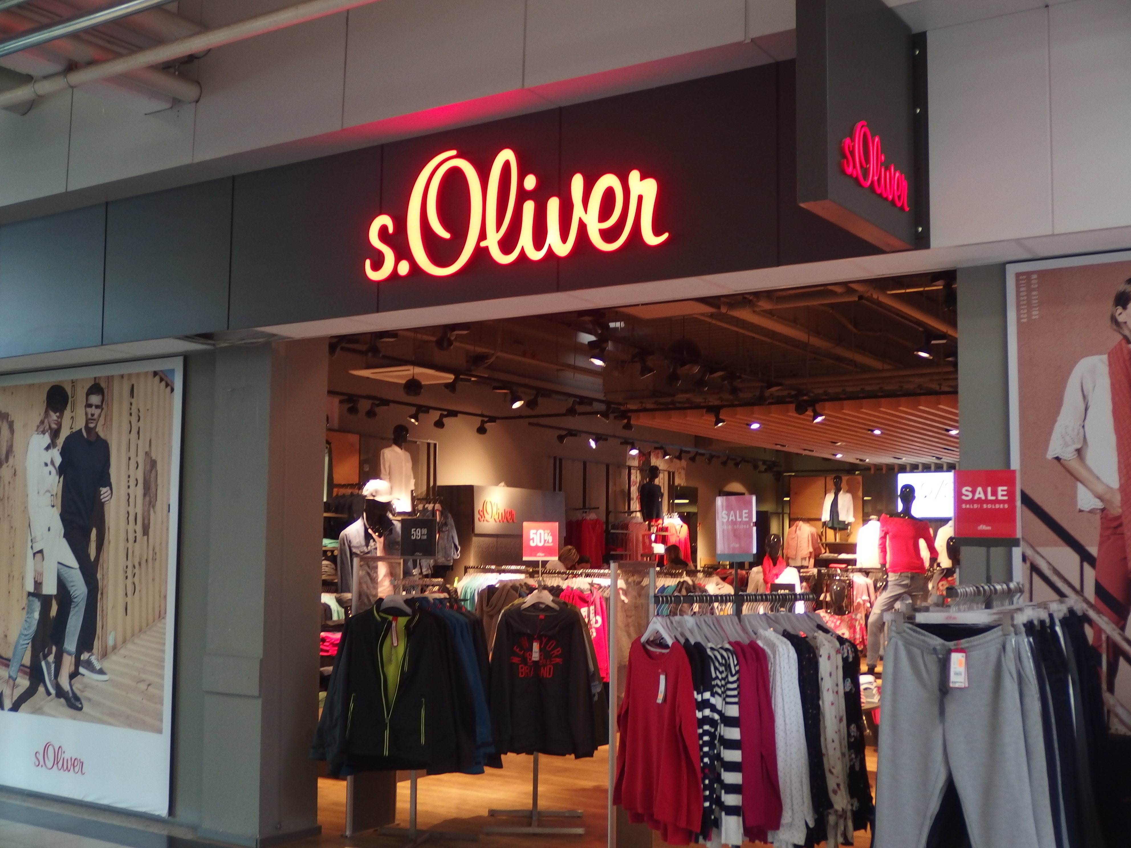 s.Oliver Store GmbH & Co. KG in 93073 Neutraubling