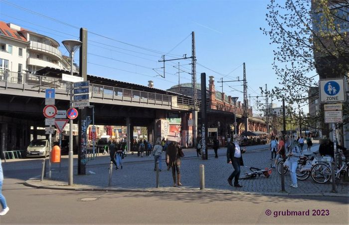 S-Bahnhof Hackescher Markt - Südseite