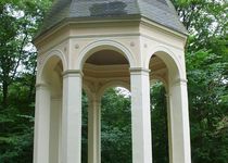 Bild zu Apollotempel im Schlosspark Boitzenburg