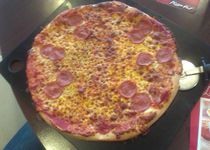 Bild zu Pizza-Hut Restaurant Pizzalieferservice