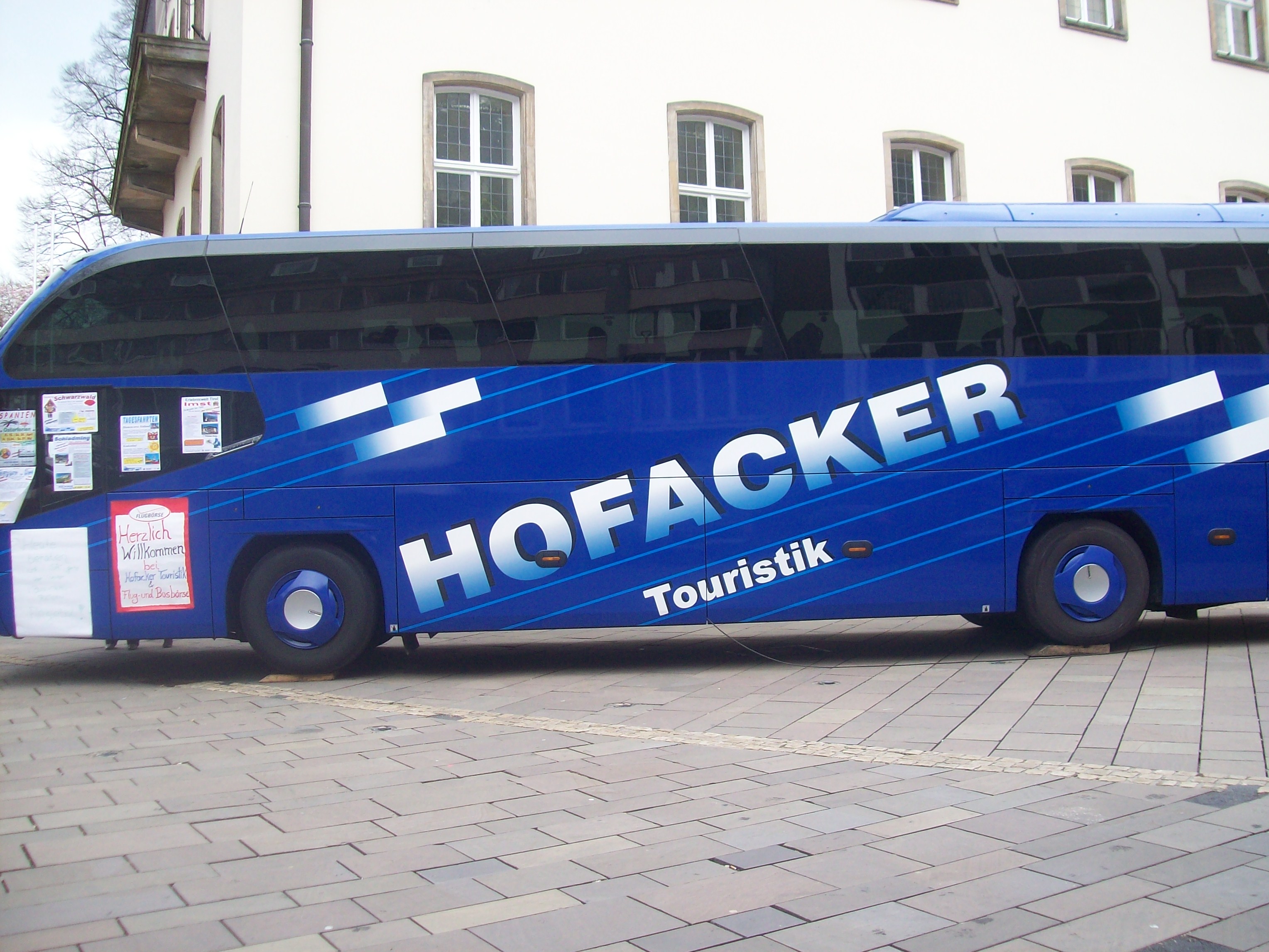 Hofacker Wilfried Omnibus Reisen Touristik in 51580 Reichshof-Heidberg