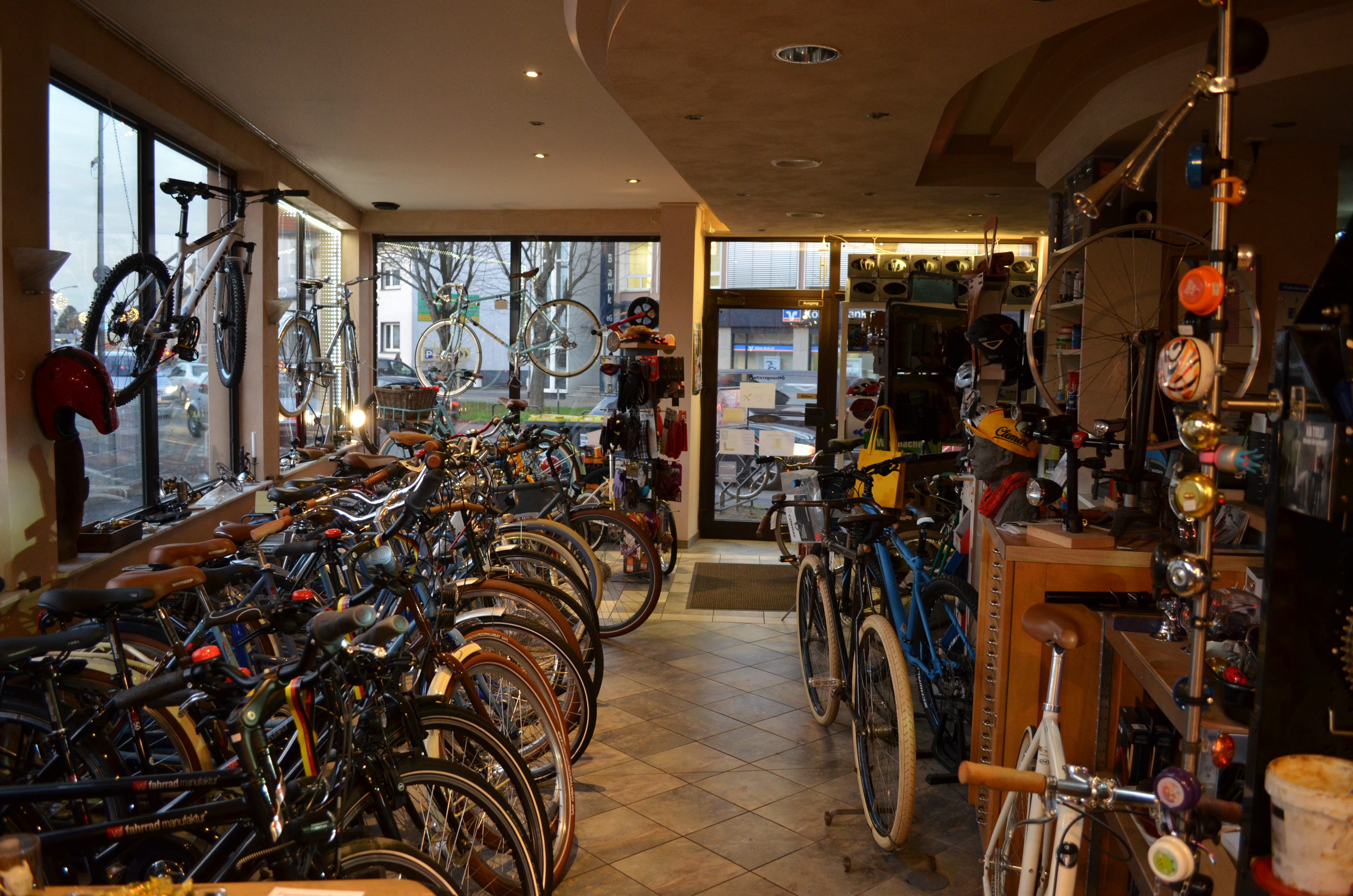 ➤ Radwächter Fahrräder Reparaturen 51107 Köln Öffnungszeiten | Adresse |  Telefon