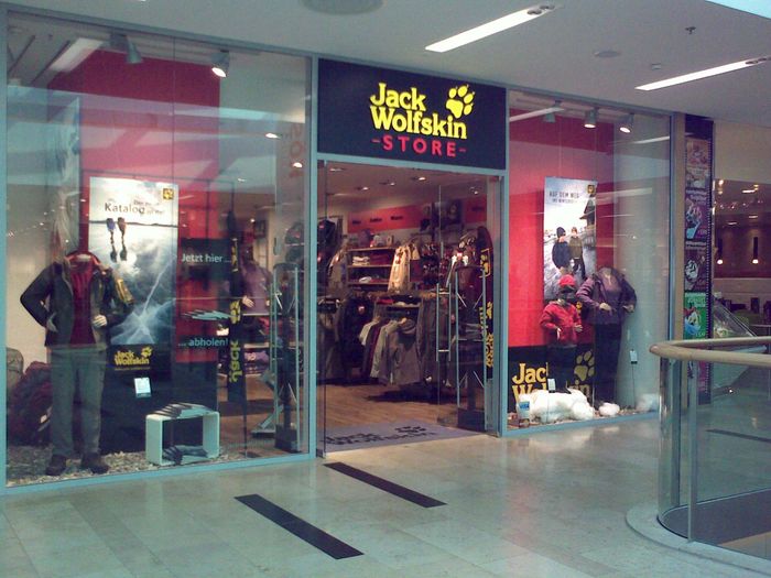 Jack Wolfskin Store - 4 Bewertungen - Düsseldorf - Friedrichstraße | golocal