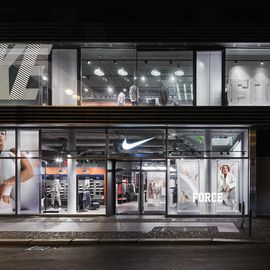 Bilder und Fotos zu Nike Store Berlin Mitte in Berlin, Hackescher Markt 2-3