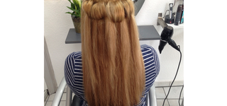 Bild zu Sofia's Haarstübchen Friseursalon