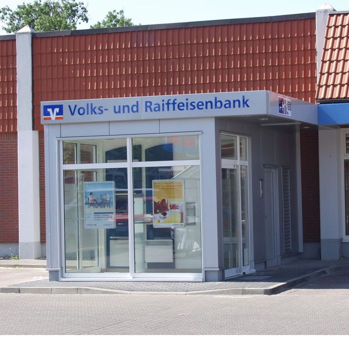 VR Bank Mecklenburg eG, Geldautomat Gadebusch - 3 Fotos - Gadebusch -  Johann-Stelling-Straße | golocal